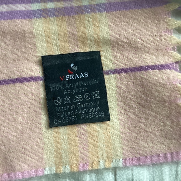 V FRAAS PASTEL PINKS CHECKERED LONG FRINGED SIDES SCARF - Picture 4 of 10